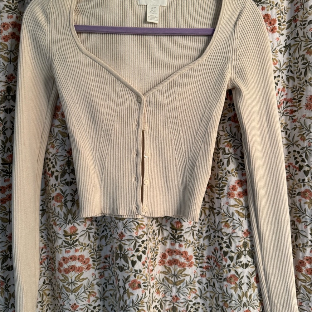 H&M Beige Ribbed Knit Top